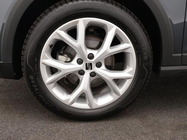 Seat Arona 1.0 115pk TSI FR CARPLAY NAVI STOELVERWARMING