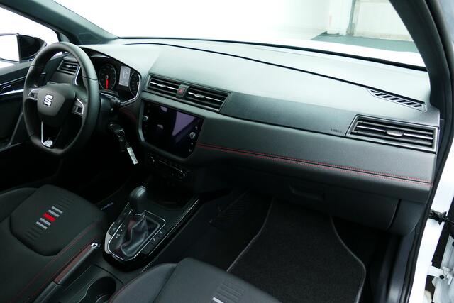 Seat Arona 1.0 TSI FR. Bi Tone, Camera, Navi, Clima, Cruise, Led Koplampen, 17"LMV