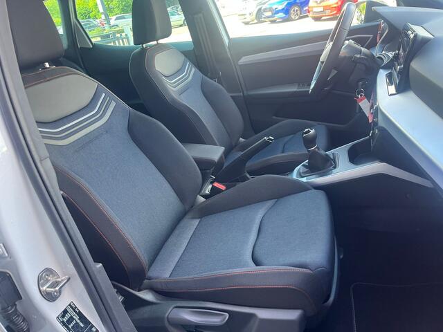 Seat Arona 1.0 TSI FR / 18'' LMV / FULL LED /