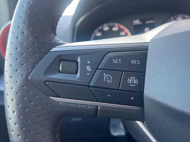 Seat Arona 1.0 TSI FR / 18'' LMV / FULL LED /