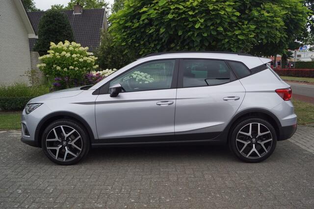 Seat Arona 1.0 TSI (110pk) LED/Beats/Camera/ACC/18 inch/Keyless/Carplay/Navi