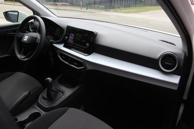 Seat Arona 1.0 TSI Reference | CarPlay | Camera | Navi | Airco | Cruise | Lane assist | Front assist | Seat connect | LMV18'' Goede banden | Rijdt erg zuinig | Hoge instap | Zeer nette auto