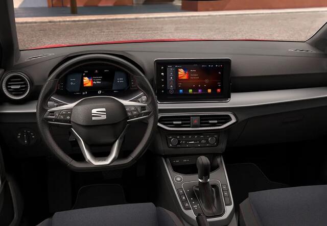 Seat Arona 1.0 EcoTSI FR Business Connect Achteruitrijcamera / Keyless Entry/Go / Verwarmbare voorstoelen Apple CarPlay(TM) & Android Auto(TM)