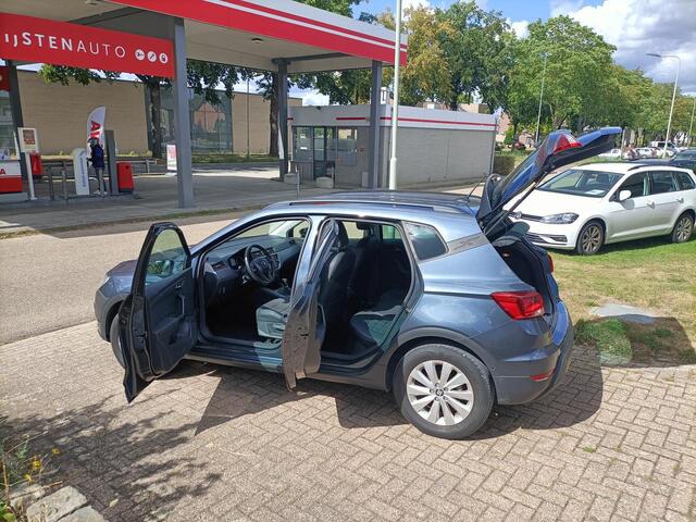 Seat Arona 1.0Tsi DSG Style Navi, Cruise,Camera,Climate