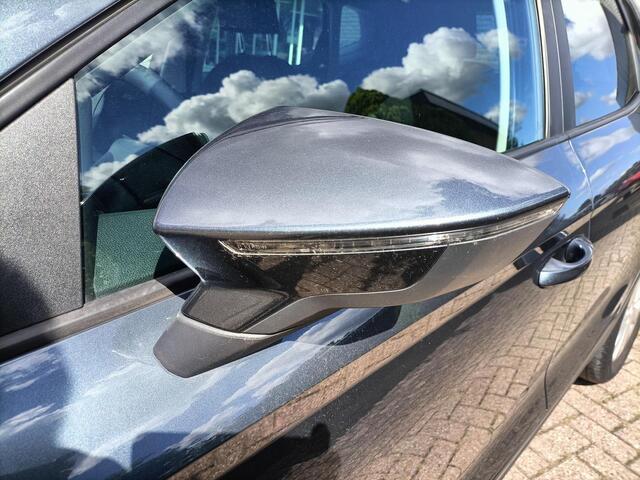 Seat Arona 1.0Tsi DSG Style Navi, Cruise,Camera,Climate