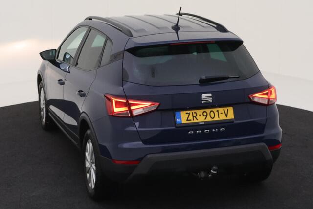 Seat Arona 1.0 TSI Style Business Intense / AUTOMAAT/ TREKHAAK/ CAMERA/ PARK. SENSOREN/ FULL LINK/ NAVI/ 16" LMV