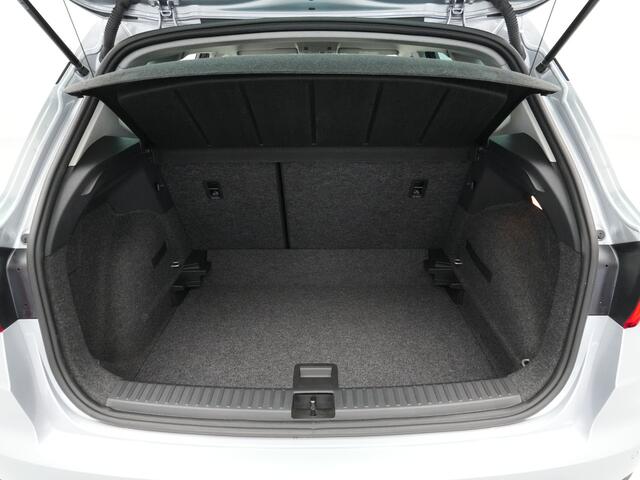 Seat Arona 1.0 TSI 110pk Style Navigatie Camera Parkassist Carplay Acc Pdc