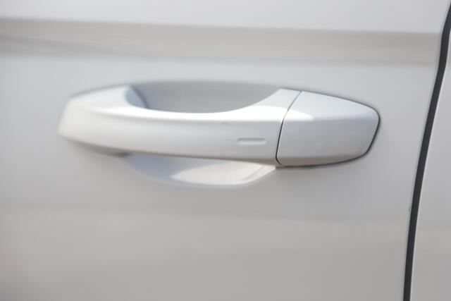 Seat Arona 1.0 TSI FR Business Intense Trekhaak Virtual Cockpit Keyless Navigatie Achteruitrijcamera Adaptive Cruise 18 inch LMV