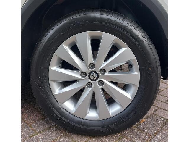 Seat Arona 1.0 TSI Style DAB Navi Apple