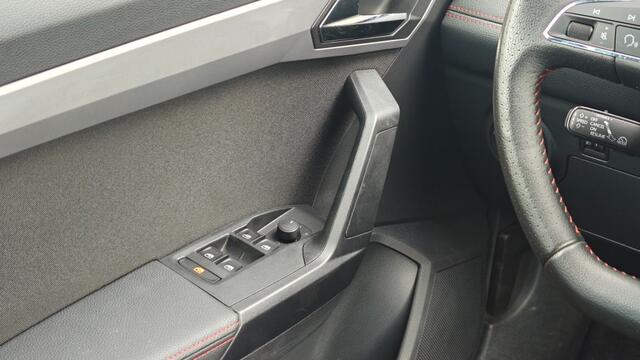 Seat Arona 1.0 TSI 95PK FR BUSINESS INTENSE - All Season banden - Prijs is all in.