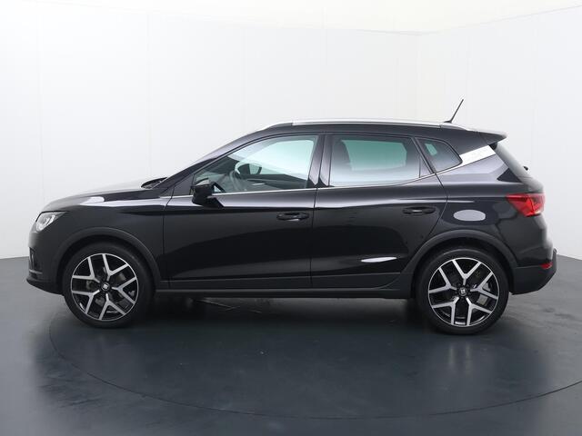 Seat Arona 1.0 TSI FR Business Intense | 95 PK | Trekhaak | 18" LM velgen | Navigatiesysteem | Parkeersensoren |