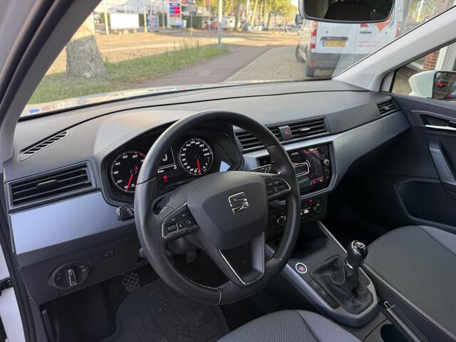 Seat Arona 1.0 TSI Style Business Intense | automatische airco | navigatie | parkeersensoren |