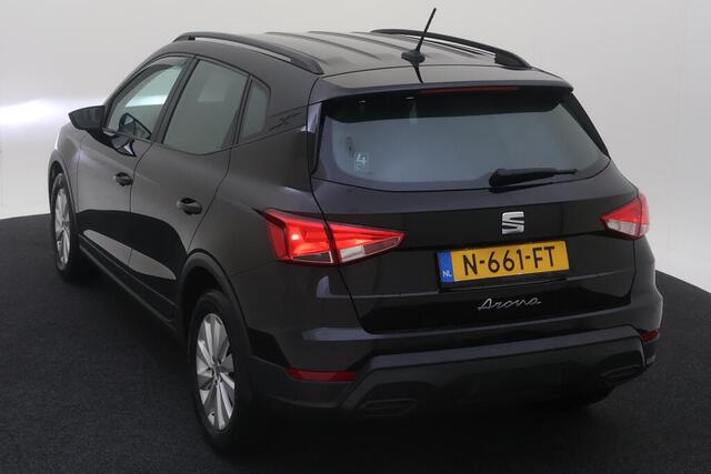 Seat Arona 1.0 TSI Style / PARK. SENSOREN/ CRUISE/ FULL LINK/ LED/ CLIMA/ 16" LMV