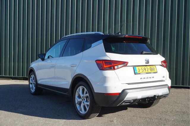 Seat Arona 1.0TSI FR 115pk Automaat + Trekhaak/ LED/ Camera/ Carplay/ ACC/ Navi Garantie!