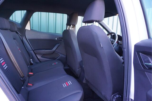 Seat Arona 1.0TSI FR 115pk Automaat + Trekhaak/ LED/ Camera/ Carplay/ ACC/ Navi Garantie!