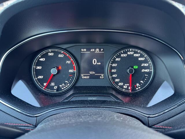 Seat Arona 1.0 TSi 115 Pk Automaat FR Business Intense | Camera | LED | 18 Inch | Climate | Adaptive Cruise | Keyless | 104.636 Km!!