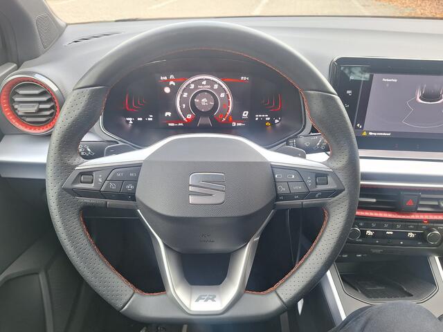 Seat Arona 1.0 116pk EcoTSI FR Anniversary DSG AUTOMAAT-NAVIGATIE-CLIMATRONIC-CRUISE CONTROL VISION-LED