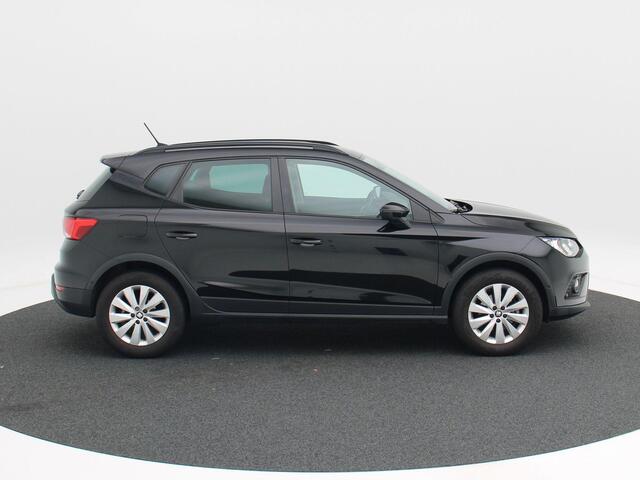 Seat Arona 1.0 TSi 110 Pk Style Business Intense | Adaptive Cruise | CarPlay | Navigatiesysteem | Dodehoekdetectie | Trekhaak | 16 Inch | Privacy Glass | 88.244 Km