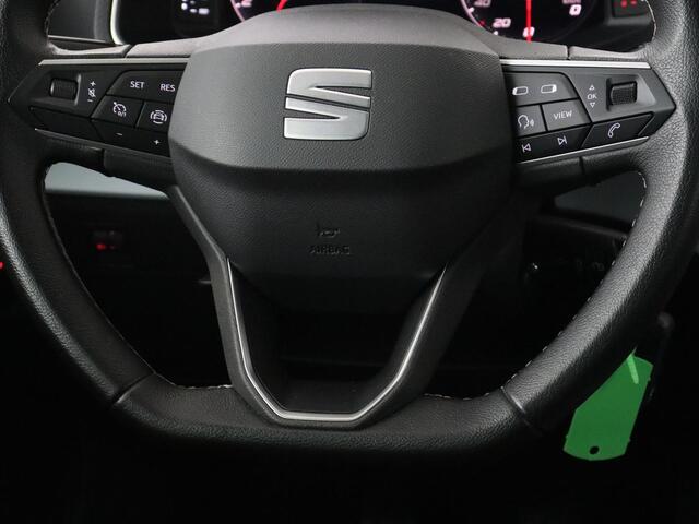 Seat Arona 1.0 TSI Style Intens | Stoelverwarming | Carplay | Virtual Cockpit | Navigatie | Full LED | Climate control | Parkeerhulp | DAB | Cruise control | Bluetooth | Getint glas