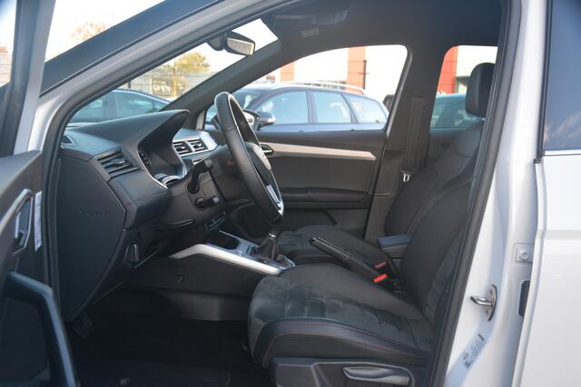 Seat Arona 1.0 FR Business Intense | Navigatie | Camera | Keyless | Carplay | Full LED | ACC | Stoelverwarming |