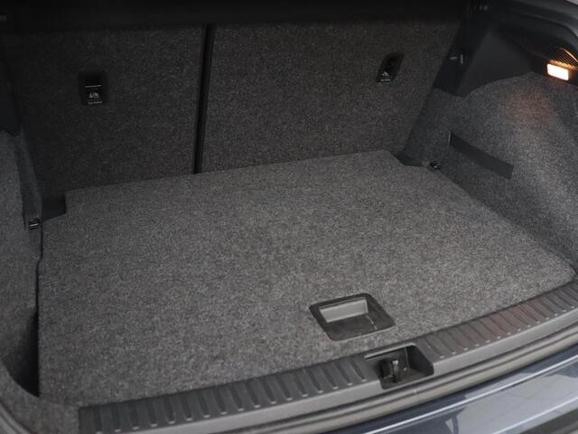 Seat Arona 1.0 TSI Style | Carplay | Navigatie | Parkeerhulp | Climate control | Cruise control | Bluetooth