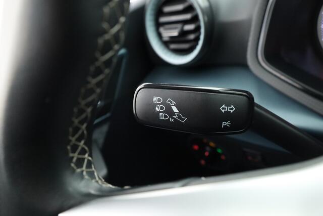 Seat Arona 1.0 TSI Xperience | Apple CarPlay | Keyless | Stoelverw. | Cruise | Clima | LED | PDC A