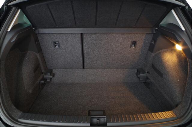 Seat Arona 1.0 TSI Style > Stoelverwarming/apple carplay/ android auto/Cruise control... | 4607 |