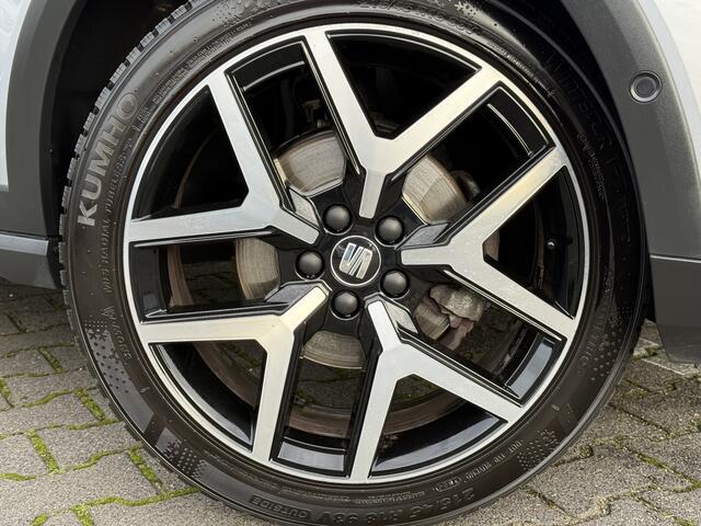 Seat Arona 1.0 TSI FR Business Intense | CarPlay | LED | Camera | Dodehoek | 18 inch