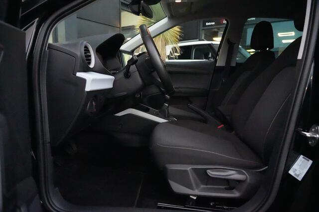 Seat Arona 1.0 TSI Style Business Connect 96pk Navigatie/Camera/Trekhaak