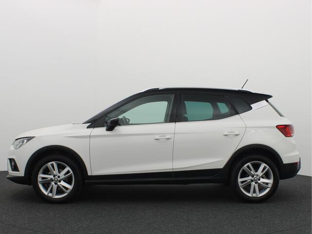 Seat Arona 1.5 TSI EVO FR Business Intense 4 CILINDER / VIRTUAL / NAVI / CARPLAY / PDC / CAMERA / KEYLESS / NL-AUTO