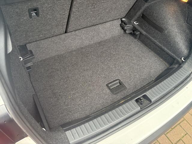 Seat Arona 1.0 TSi 95pk Style Business Intense KEYLESS/CAMERA/NAVI/CARPLAY/PDC