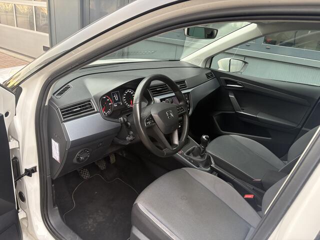 Seat Arona 1.0 TSi 95pk Style Business Intense KEYLESS/CAMERA/NAVI/CARPLAY/PDC