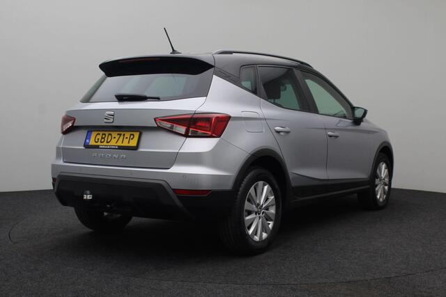 Seat Arona 1.0 TSI Style 2018 | Trekhaak | Carplay | Navigatie | Cruise Control | Achteruitrij Camera | Stoelverwarming | Stuurwiel Bediening | 2 Sleutels