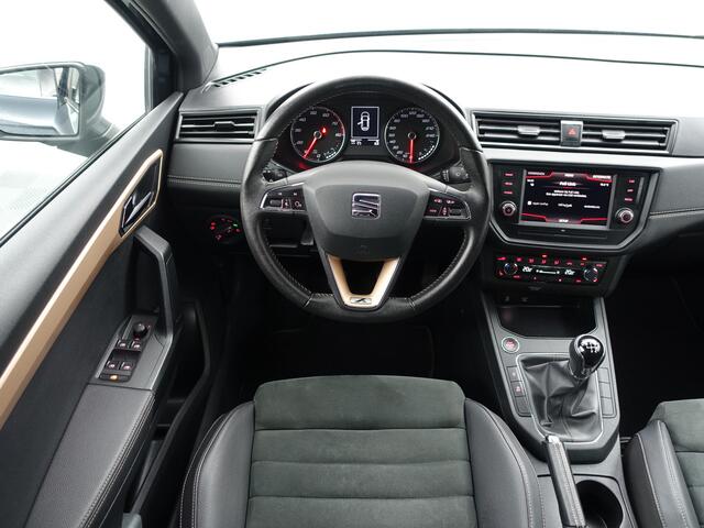 Seat IBIZA 1.0 TSI Excellence Alcantara Interieur, CarPlay, Sfeerverlichting, Front Assist, Keyless, Stoelverwarming