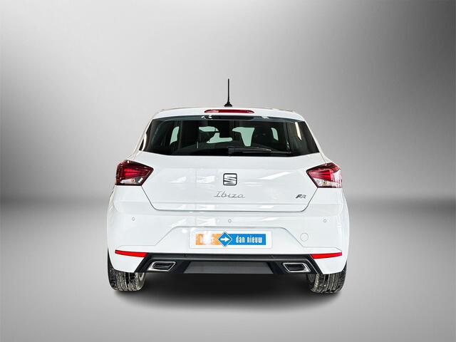 Seat IBIZA 1.0 95pk EcoTSI FR / Parkeersensoren voor en achter / Donker getinte ruiten achter / Apple CarPlay & Android Auto