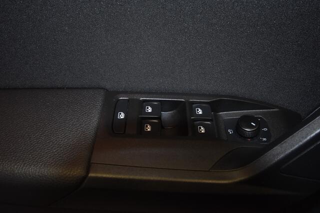 Seat IBIZA 1.0 TSI FR Business Intense 116PK , CLIMATR , CR CONTR , NAVI , LMV17 ,