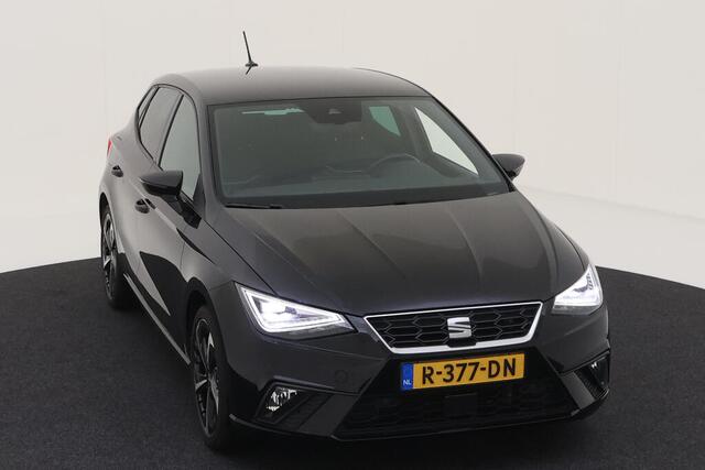 Seat IBIZA 1.0 EcoTSI FR / Digitaal dashboard / LED / App connect / Climate controle / Parkeersensoren / Lichtmetaal 18 inch /