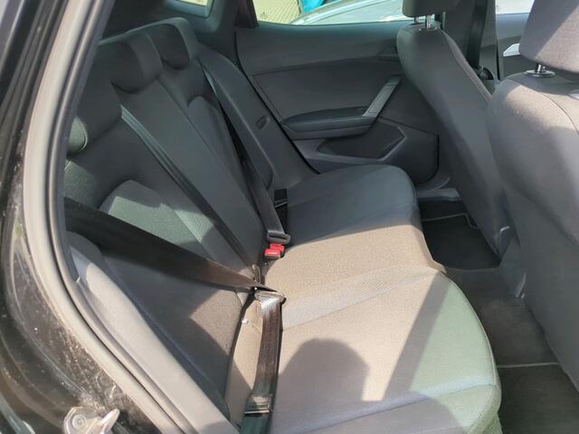 Seat IBIZA 1.0 EcoTSI FR / Digitaal dashboard / LED / App connect / Climate controle / Parkeersensoren / Lichtmetaal 18 inch /