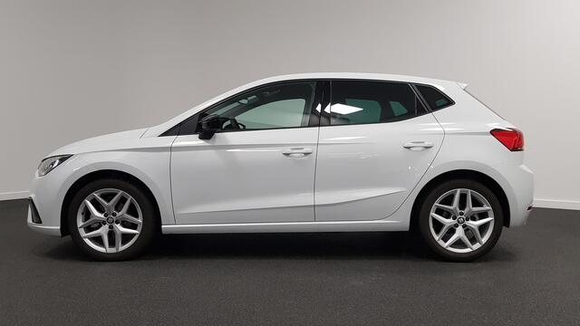 Seat IBIZA 1.0 TSI 110pk DSG FR | DEMO ! | Climate Control | Parkeer sensoren | Verwarmde voorstoelen | DAB | Lichtmetalen velgen