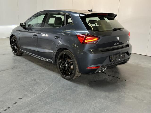 Seat IBIZA 1.5 TSI FR Black Edition / AUTOMAAT/ PARK. SENSOR. V+A/ CAMERA/ FULL LINK/ STOEL VERWARM./ DRIVE PROFILE/ ACC/ NAVI/ CLIMA/ DAB/ DIGITAL DASH/ LED/ ISOFIX/ 18'' LMV