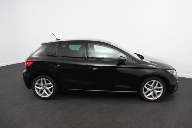 Seat IBIZA 1.0 TSI 110pk DSG FR | Navigatie | Apple Carplay / Android Auto | Climate Control | Adaptive Cruise Control | Stoelverwarming | Privacy Glass | Lichtmetalen Velgen |