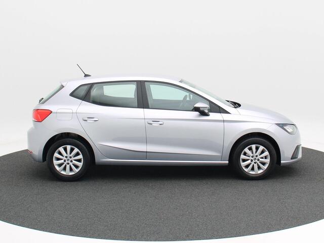 Seat IBIZA 1.0 TSi Style | LED | Carplay | Sensoren | Adaptive Cruise | Climate Control | Leder stuur | 15 Inch | 55.258 Km!!
