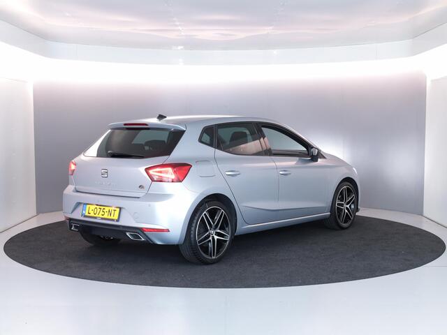 Seat IBIZA 1.0 EcoTSI FR Business Intense 95 pk | Navigatie | Parkeersensoren | Achteruitrijcamera | Apple Carplay/Android Auto | BEATS audio |