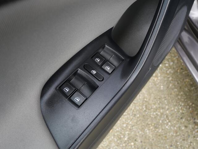 Seat IBIZA 1.2 TSI DYNAMIC | XENON | NAVIGATIE | CRUISE | CLIMA | 1e EIG | 4-CILINDER!!