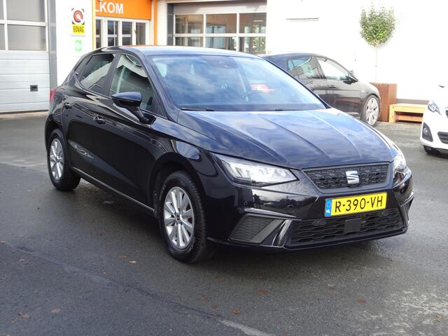 Seat IBIZA 1.0 EcoTSI Style Business Intense Automatische airco, navigatie, cruise controle, parkeersensoren voor en achter, licht metalen velgen, enz.