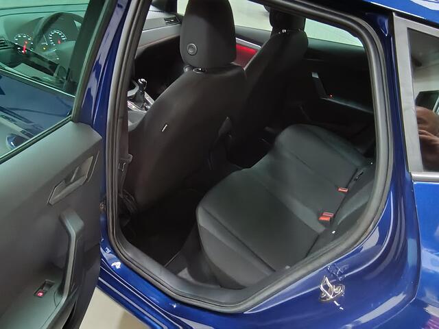 Seat IBIZA 1.0 TSI FR Business Intense Panorama dak | Keyless | Pdc | Navi | Lmv