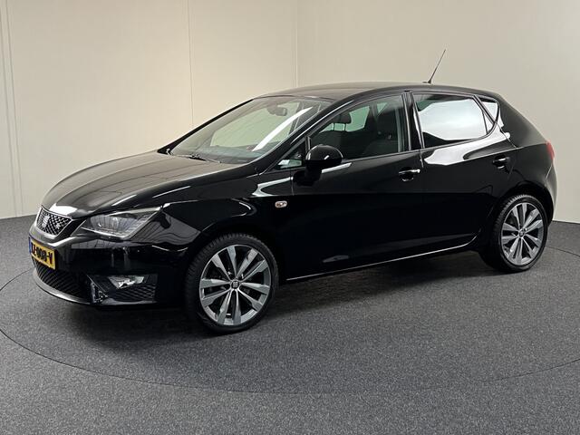 Seat IBIZA 1.4 EcoTSI FR Connect 150 PK Nieuwe distr.riem en waterpomp Af. Trekhaak / Airco / Camera / PDC / Stoelverw.