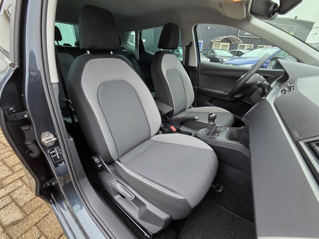 Seat IBIZA 1.0 TSI 116PK Style Business Intense XENON LED|NAVIGATIE|APPLE CARPLAY|CRUISE CONTROL|CAMERA|ECC/AIRCO|STOELVERWARMING|BLUE TOOTH TELEFONIE|PDC ACHTER|18 INCH|DEALER ONDERHOUDEN maandag tot vrijdag geopend van 09.00 uur tot 20.00 uur geopend en zaterdag v