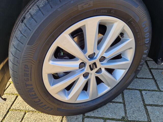 Seat IBIZA 1.0i TSI Business Intens Climate Cruise Apple Navigatie Nw.Type 1.eig.