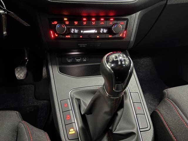 Seat IBIZA 1.0 TSI 116 PK FR Business Intense DIGI-DASH METALLIC NAVI CAMERA STOELVERW. PDC LMV